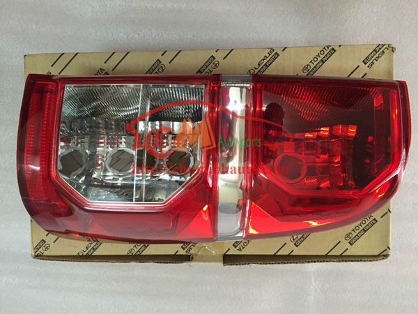 Đèn hậu Toyota Hilux hàng xịn chính hãng: 81551-0K140; 81561-0K150